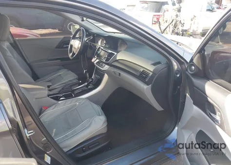 2013 Honda Accord Sdn Ex-L z USA, uszkodzony, nr VIN 1HGCR2F85DA113519